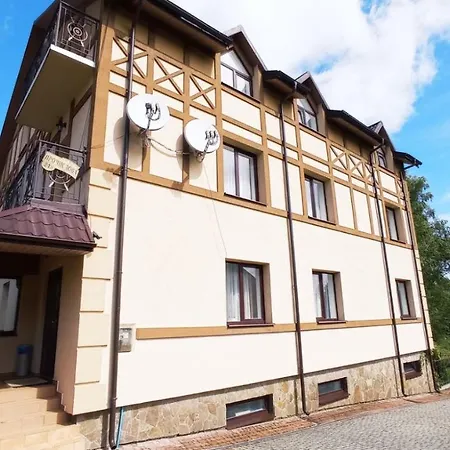 Bed and Breakfast Вілла Східниця Skhidnytsia